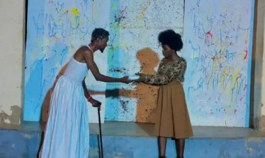 ABU’s theatre students honour visiting Veterinary Medicine Class of ’82 with drama