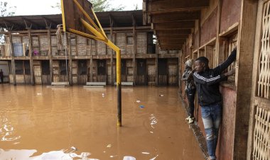 Kenya Delays School Term Amid Rising Flood Casualties
