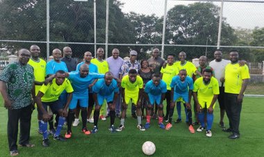 Professor El Anatsui Inaugurates New Mini Football Pitch at UNN