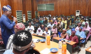 FUNAAB Management Unveils Retirement Programme for Staff, Honours Retirees in Heartfelt Ceremony