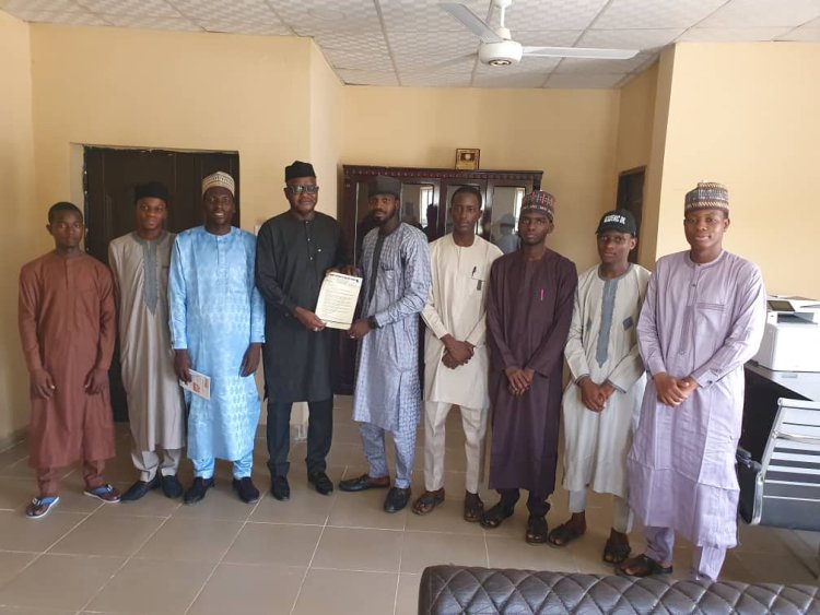 NAKSS-BUK Chapter Visits Dean of Pharmaceutical Sciences, Prof. Adamu Ibrahim Yakasai