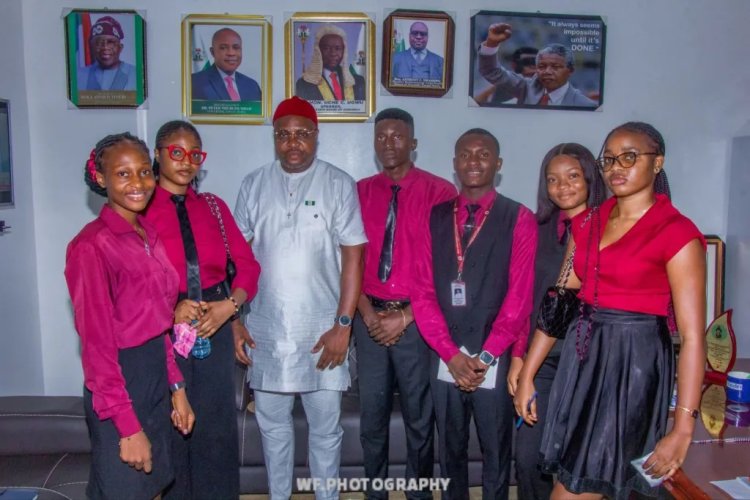 Enugu State University Students Engage in Political Discourse with Hon. Anthony Nwankwo