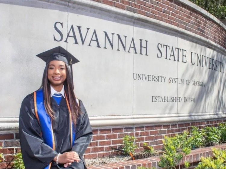 17-Year-Old Teen Earns College Degree Before High School Graduation