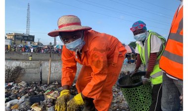LASU Student Lima Adegoke Commended for 10-Hour Cleanathon in Okokomaiko Dump Site