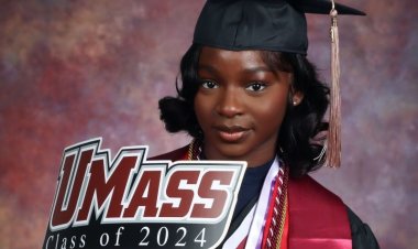 Brilliant Nigerian lady Graduates Summa Cum Laude From US University
