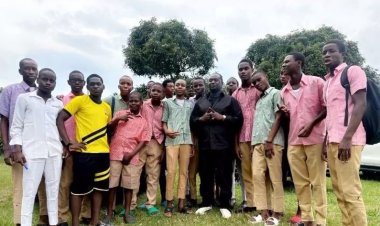Popular Musician Wande Coal Visits Son at Command Secondary School