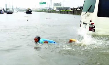 Lekki Students Face Hardships Due to Poor Road Conditions and Flood After Heavy Rain