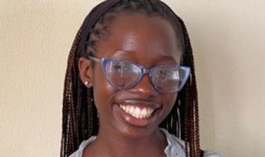 Young Student Sijibomi Faseyi Triumphs in English Quiz, Wins N200,000 Prize