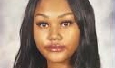 18-Year-Old Teen Dies Weeks After Collapsing at  Graduation Ceremony