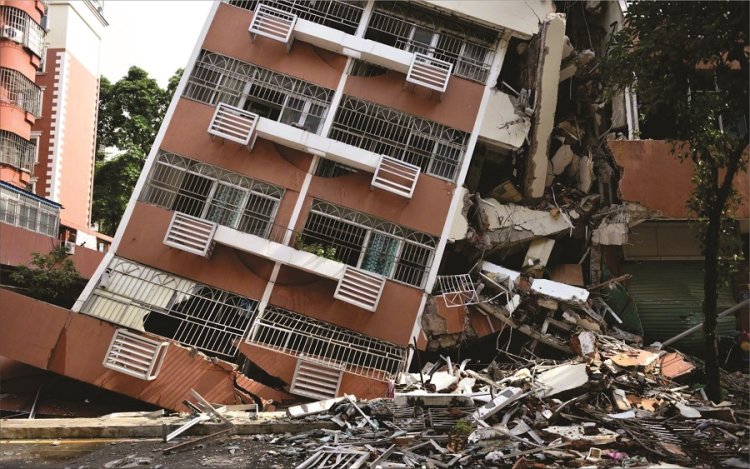 Two Trapped as Building Collapses at Alex Ekwueme Federal University Teaching Hospital