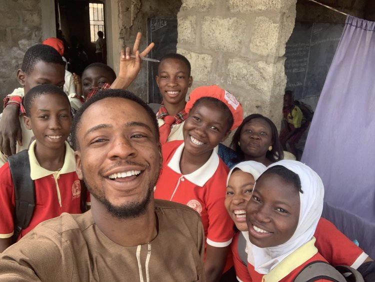 NYSC Corper Defies Stereotypes, Shares Teaching Service in Rural Area