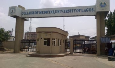 UNILAG College Of Medicine Students Protest Electricity Disconnection