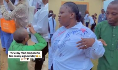 Drama as Nigerian Man Proposes to Girlfriend on Sign-Out Day