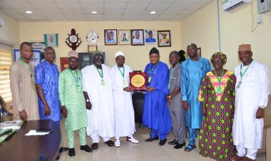 FULAFIA VC Prof. Shehu Abdul Rahman Receives Award of Excellence for Outstanding Service