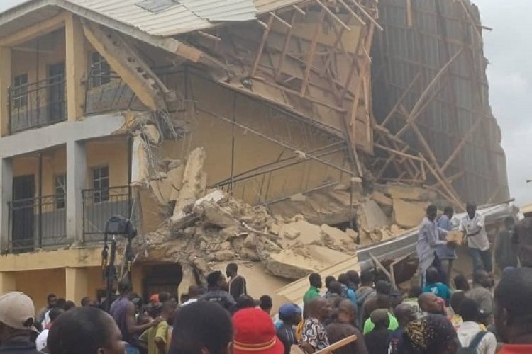 BREAKING: School Building Collapses in Plateau, Leaves Students Trapped ...