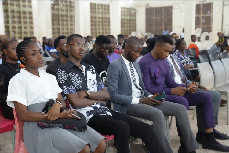 UNN Kicks Off Students' Week with Prayer Meeting