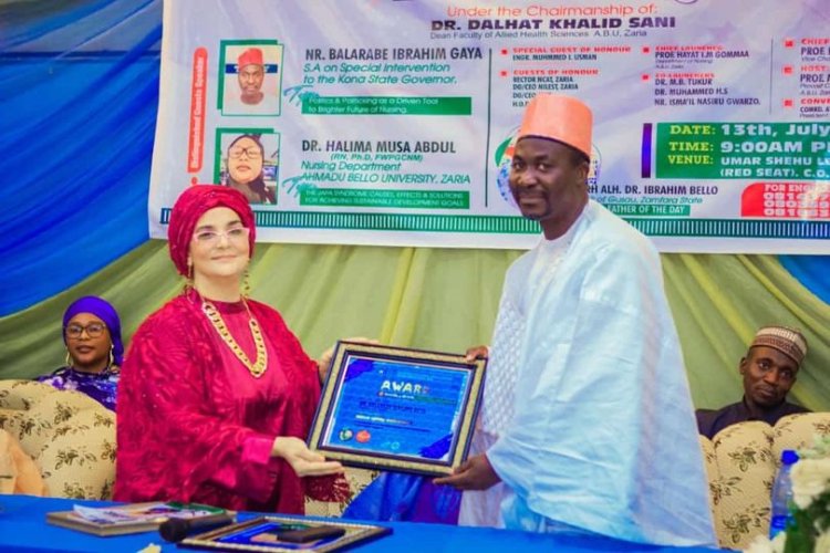 Prof. Hayat Imam Mohamed Gommaa Presents Award of Excellence to Nurse Balarabe Ibrahim Gaya