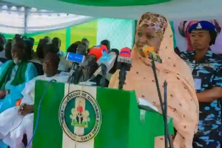 Borno State First Lady Distributes 100,000 Free Exercise Books to Secondary Schools