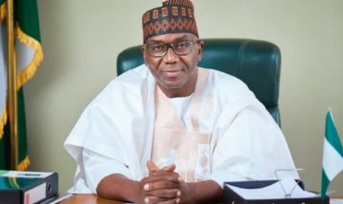 Nigerian Governor Awards 2023 WAEC Best Student 1M