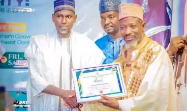 Gombe State University Honors Professor Abdulkadir Umar Zezi With An Excellent Award