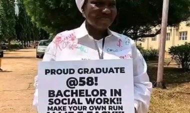58-Year-Old Mother Graduates with BSc, Celebrated by Proud Daughter