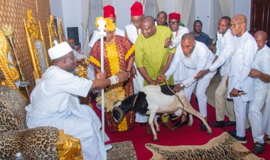 COOU Management Honors Igwe Dr. Oranu Chris Chidume at Iwa Ji Festival