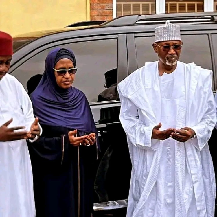 Nasarawa State University VC Hands Over Official Vehicle to Pro-Chancellor