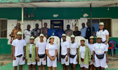Ife East Monarch Donates Chairs to NYSC Osun State