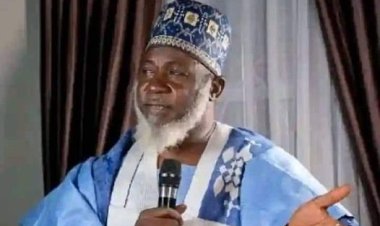 Tribute to Fadheelat Sheikh Yahaya Daud Adebayo Azeegazy: An Advocate for Education and Philanthropy