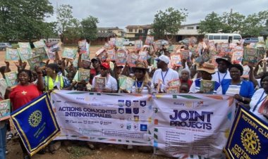 Rotary Clubs Donate Textbooks and Borehole to Schools in Ibadan