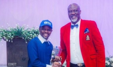 Doyle Edeni Receives SRC Award of Excellence, Donates ₦2m to Nigerian Law School Students in Abuja