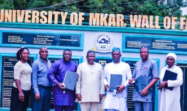 Senator Barnabas Gemade Donates Laptops to University of Mkar, Mkar