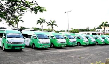 FG Donates  CNG Buses to National Association of Nigerian Students (NANS)