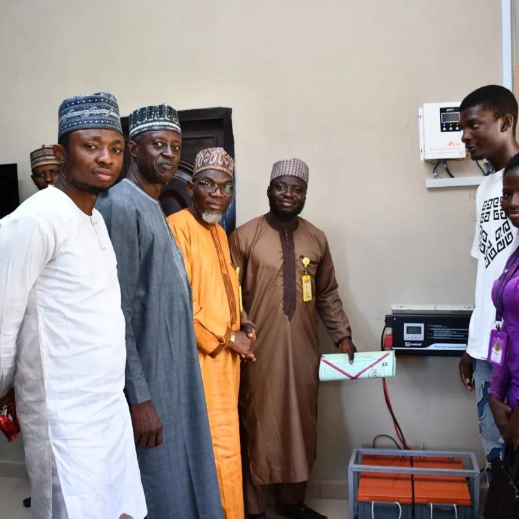 KWASU Students Association Donates 3.5 KVA Solar Inverter System to Faculty