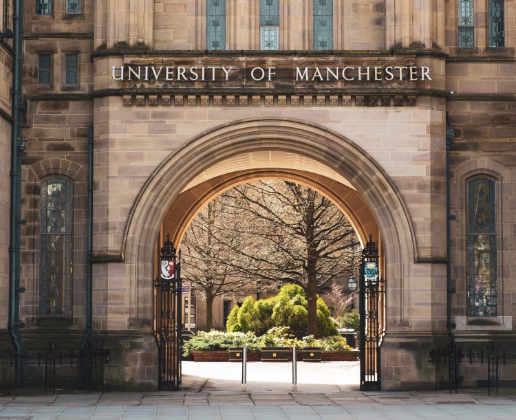 University of Manchester Offers 330 Scholarships to African Students