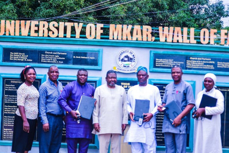 Senator Barnabas Gemade Donates Laptops to University of Mkar, Mkar