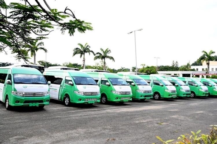 FG Donates  CNG Buses to National Association of Nigerian Students (NANS)