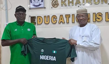 KHAIRUN Vice-Chancellor Receives National U-18 Basketball Coach in Appreciation Visit