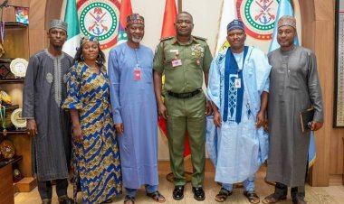 KASU Alumni Visit Chief of Defense Staff, Seek Collaboration on Security and Education