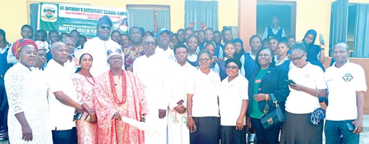 Old Students Renovate Classrooms at St. Anthony Secondary School, Ilorin