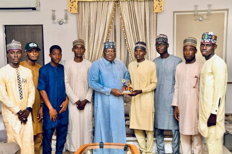 Federal University Gashua Students Honor Ahmad Ibrahim Lawan with Award of Excellence