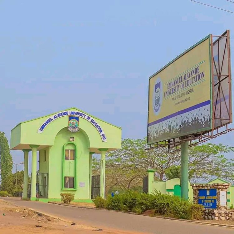 Emmanuel Alayande University of Education Strengthens Security Partnership with Nigerian Police, Donates Computer to Ojongbodu Division