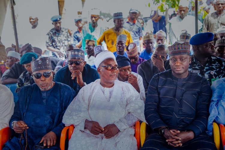 Kwara Speaker Rt. Hon. Yakubu Danladi-Salihu Attends Fidau Prayer for Ahman-Pategi University Founder