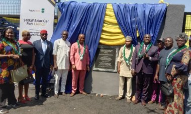FG Commends Azura Power for Donating 240kw Solar Car Park to UNN
