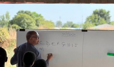 Peter Obi Visits AUN-AID Feed and Read Program, Teaches Lesson to Out-of-School Children