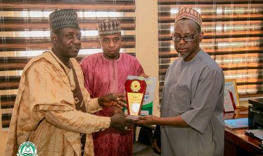 Kano State Polytechnic Rector Dr. Abubakar Umar Farouk Receives Award of Excellence