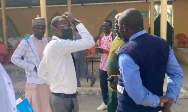 ABU Students Representative Council President Visits Screening Venue, Congratulates Newly Admitted Students