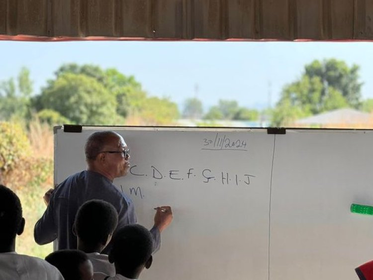 Peter Obi Visits AUN-AID Feed and Read Program, Teaches Lesson to Out-of-School Children