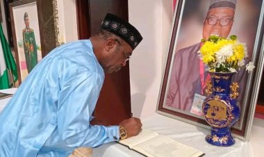 Taraba State University Vice-Chancellor Prof. Sunday Paul Bako Pays Tribute to Late Gen. Jeremiah Useni