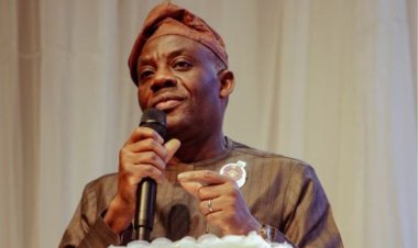 Minister of Education Encourages University Students to Embrace Digital Skills